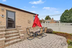 3843 W 107th Pl, Chicago, IL 60655 - Photo 22