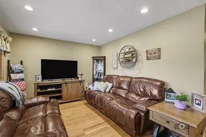 3843 W 107th Place, Chicago, IL 60655 - Photo 4