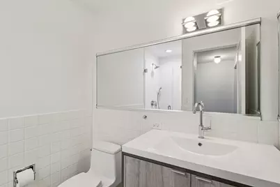 1319 N Sandburg Terrace, Chicago, IL 60610 - Photo 24
