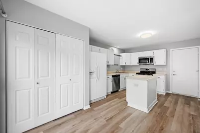 4233 Springlake Drive, Lake in the Hills, IL 60156 - Photo 10