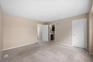 4233 Spring Lake Dr, Lake in the Hills, IL 60156 - Photo 24