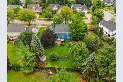 203 Parkside Lane, Oswego, IL 60543 - Photo 2