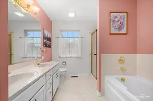 203 Parkside Ln, Oswego, IL 60543 - Photo 16