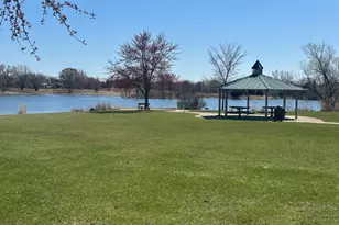 203 Parkside Ln, Oswego, IL 60543 - Photo 36