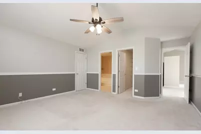 1006 Parkhill Circle #1006, Aurora, IL 60502 - Photo 8