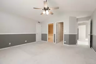 1006 Park Hill Cir, Aurora, IL 60502 - Photo 8