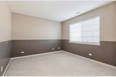 1006 Parkhill Circle #1006, Aurora, IL 60502 - Photo 12