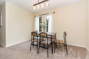903 N Linden St, Normal, IL 61761 - Photo 16