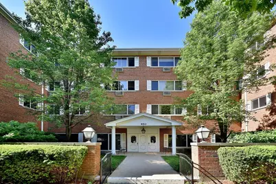 950 Washington Boulevard #204, Oak Park, IL 60302 - Photo 1