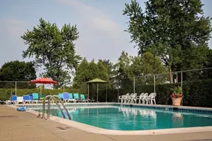 80 Commonwealth Ct, Vernon Hills, IL 60061 - Photo 16
