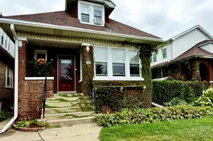 5849 W Wilson Ave, Chicago, IL 60630 - Photo 2