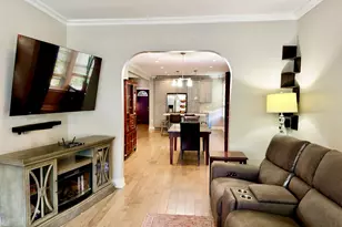5849 W Wilson Ave, Chicago, IL 60630 - Photo 4