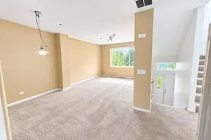 93 Cantal Ct, Wheeling, IL 60090 - Photo 4