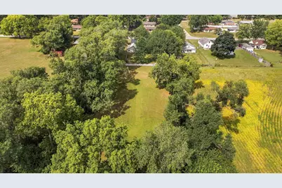 245 W Southmor Road, Morris, IL 60450 - Photo 32