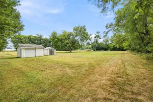 245 W Southmor Rd, Morris, IL 60450 - Photo 28
