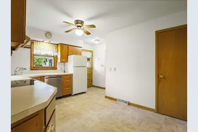 611 E 6th Street, Belvidere, IL 61008 - Photo 20