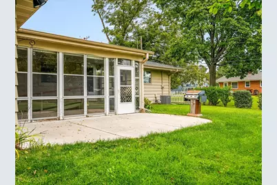 611 E 6th Street, Belvidere, IL 61008 - Photo 42