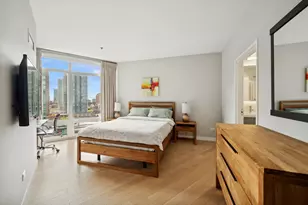 510 W Erie St, Chicago, IL 60654 - Photo 12