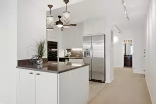 777 N Michigan Ave, Chicago, IL 60611 - Photo 10