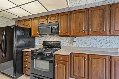 101 Old Oak Drive #215, Buffalo Grove, IL 60089 - Photo 12