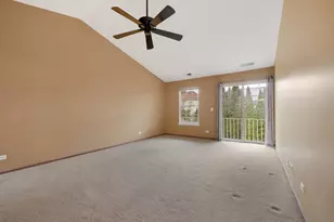 26 Tyler Ct, Streamwood, IL 60107 - Photo 4
