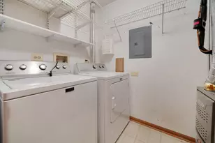 26 Tyler Ct, Streamwood, IL 60107 - Photo 16