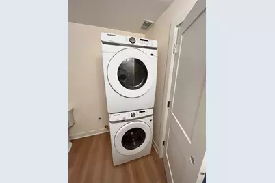2057 W Roscoe Street #1R, Chicago, IL 60618 - Photo 6