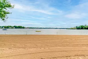 903 Madison Ave, Wauconda, IL 60084 - Photo 28