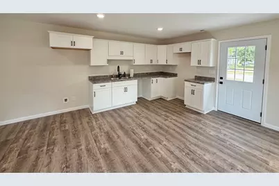 868 E Second Street, Centralia, IL 62801 - Photo 6