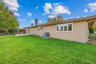 105 Haverhill Ln, Schaumburg, IL 60193 - Photo 30