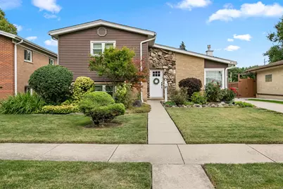 8143 N Clifton Avenue, Niles, IL 60714 - Photo 1