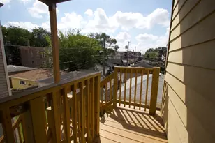 3249 W Wilson Ave, Chicago, IL 60625 - Photo 10