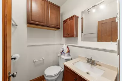 421 W Alexander Boulevard, Elmhurst, IL 60126 - Photo 12