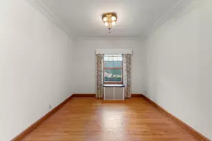 421 W Alexander Blvd, Elmhurst, IL 60126 - Photo 6