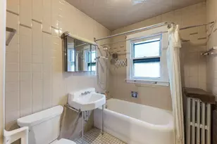 421 W Alexander Blvd, Elmhurst, IL 60126 - Photo 16