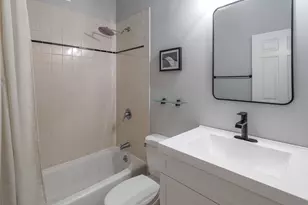 1344 N North Park Avenue, Chicago, IL 60610 - Photo 16