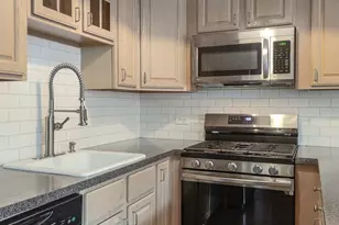 1344 N North Park Avenue, Chicago, IL 60610 - Photo 10
