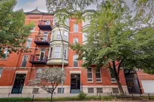 1344 N North Park Avenue, Chicago, IL 60610 - Photo 1