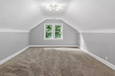 2442 W Berenice Avenue, Chicago, IL 60618 - Photo 10