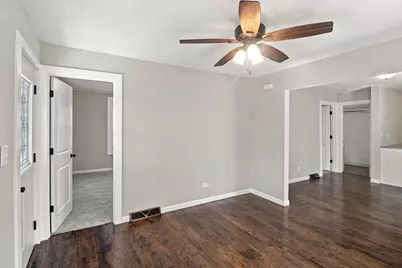 217 N Warwick Avenue, Westmont, IL 60559 - Photo 8