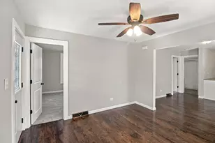 217 N Warwick Ave, Westmont, IL 60559 - Photo 8
