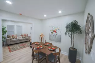 1030 Charles St, Aurora, IL 60506 - Photo 6