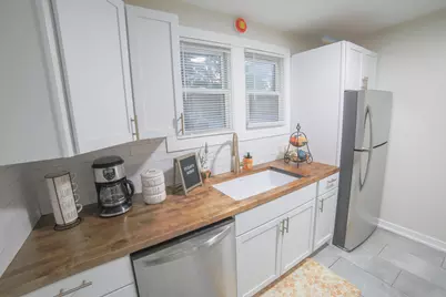 1030 Charles Street, Aurora, IL 60506 - Photo 12