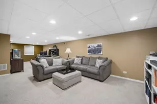 2105 Bent Tree Dr, Geneva, IL 60134 - Photo 18