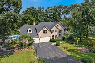 3N681 Trotter Ln, Saint Charles, IL 60175 - Photo 2