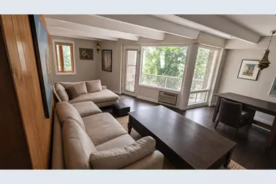 1122 W Lunt Avenue #2D, Chicago, IL 60626 - Photo 2
