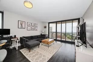 3660 N Lake Shore Dr, Chicago, IL 60613 - Photo 4