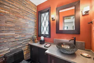 2448 Central Park Ave, Evanston, IL 60201 - Photo 12
