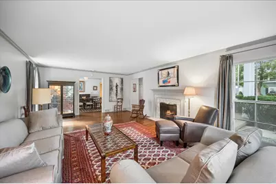 2448 Central Park Avenue, Evanston, IL 60201 - Photo 4