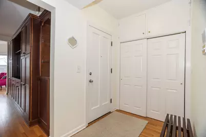 2734 W Argyle Street #3, Chicago, IL 60625 - Photo 8